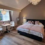 De Droomhoeve Bed & Breakfast 4*