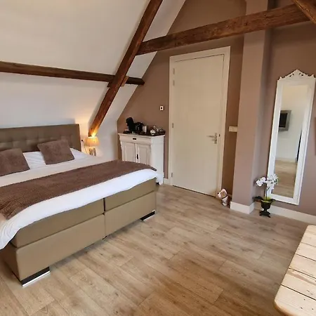 De Droomhoeve 4*