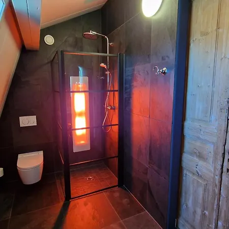 فندق مبيت وإفطار De Droomhoeve 4*